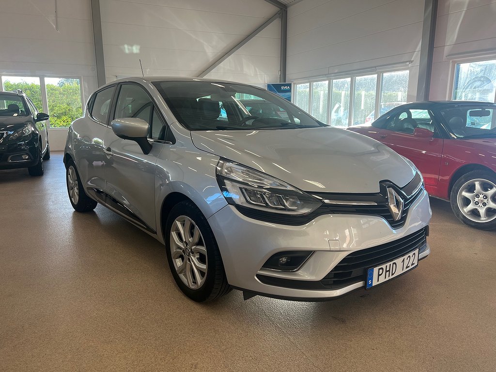 Renault Clio 0.9 TCe Intens / Räntekampanj 3,95% /