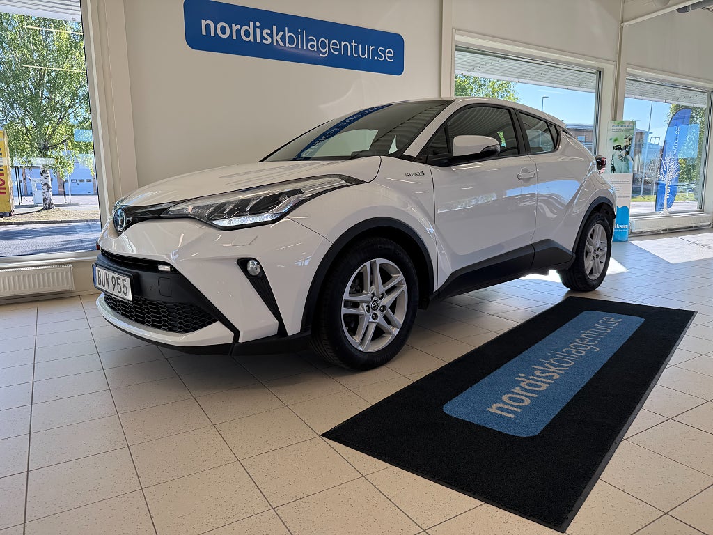Toyota C-HR Hybrid CVT 122hk Aut Active *MoK & Backkamera* 9800 mil