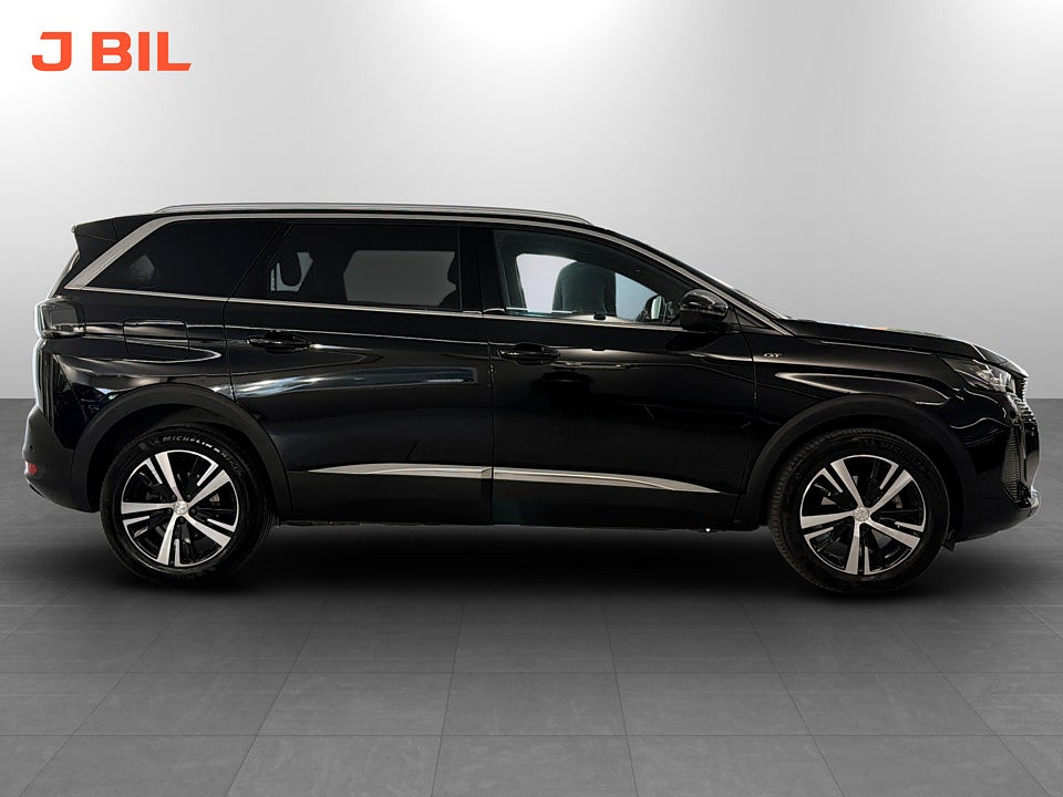 Bild på Peugeot 5008 GT 1.2 PT 130hk Aut 7-SITS B-KAMERA