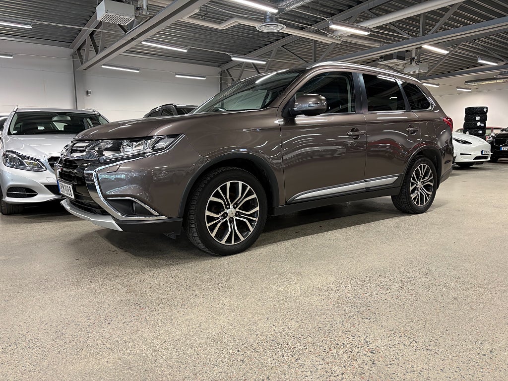 Mitsubishi Outlander 2.2 Di-D 4WD Business Euro 6