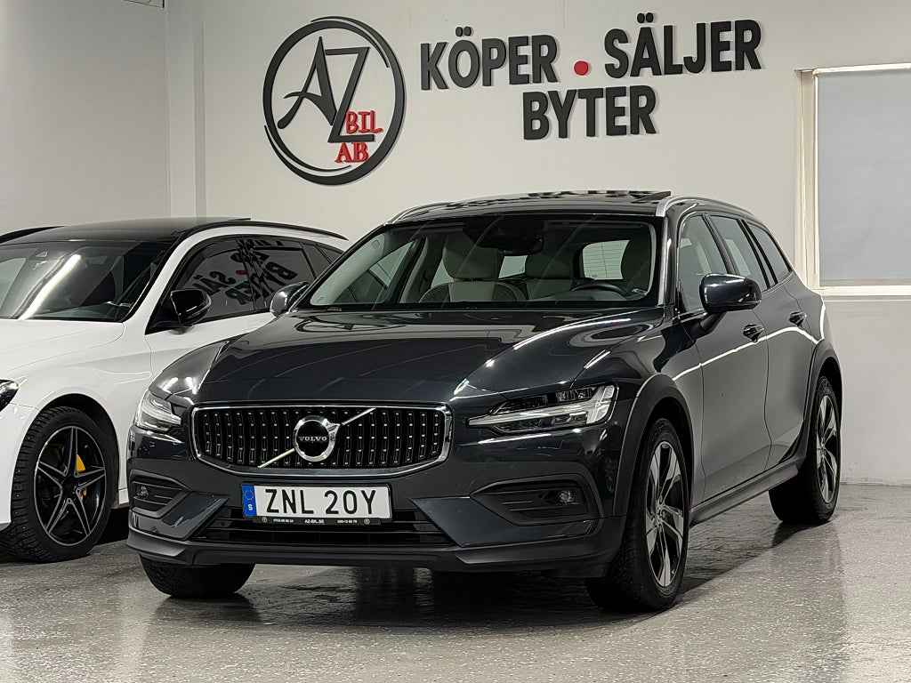 Volvo V60 Cross Country D4 AWD Geartronic Momentum Panorama GPS 190hk