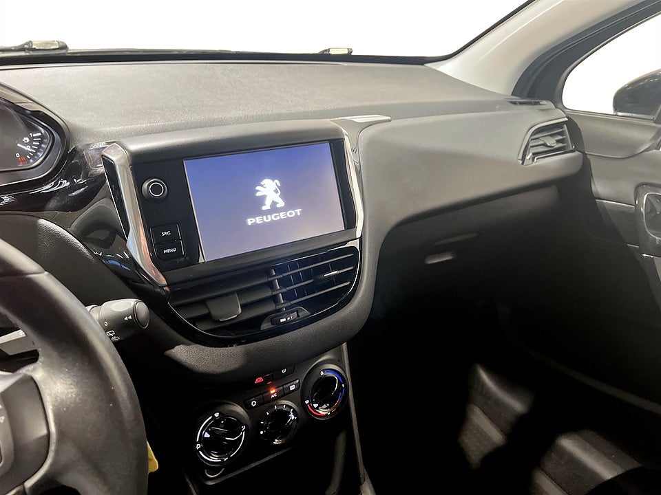 Bild på Peugeot 208 Active 1.2 PT 82hk - LÅG SKATT!