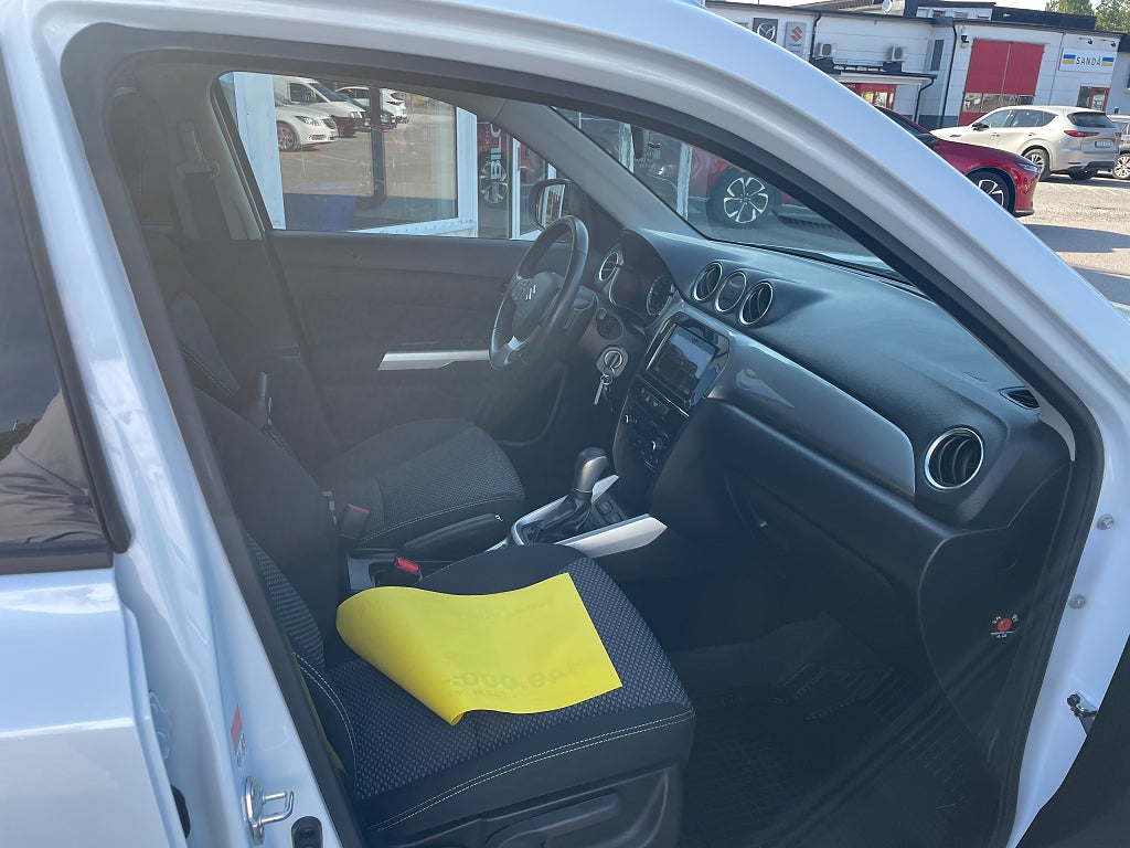 Suzuki Vitara 1.6 16V 120 hk AUTOMAT/DRAG
