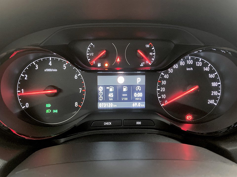 Bild på Opel Grandland X Design Line 1.2 Turbo 130hk Aut KAMPANJRÄNTA 3,99%