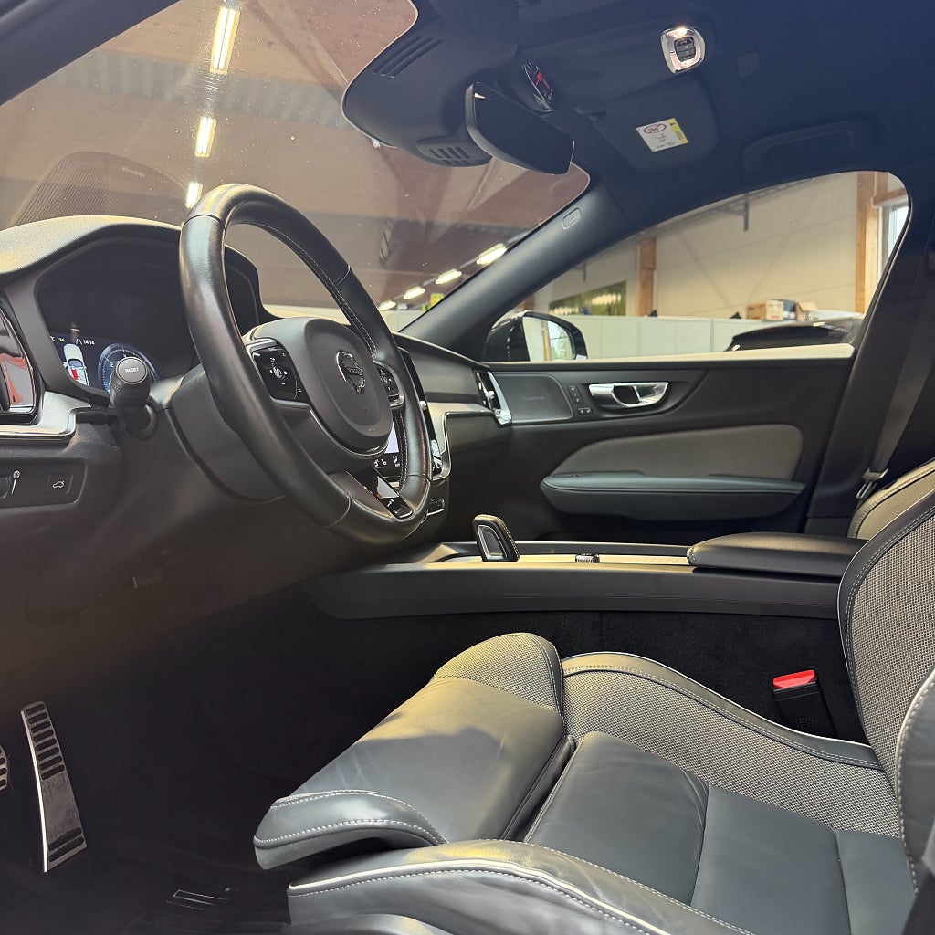 Volvo V60 B4 Geartronic R-Design H&K 360° Navigation VOC Drag