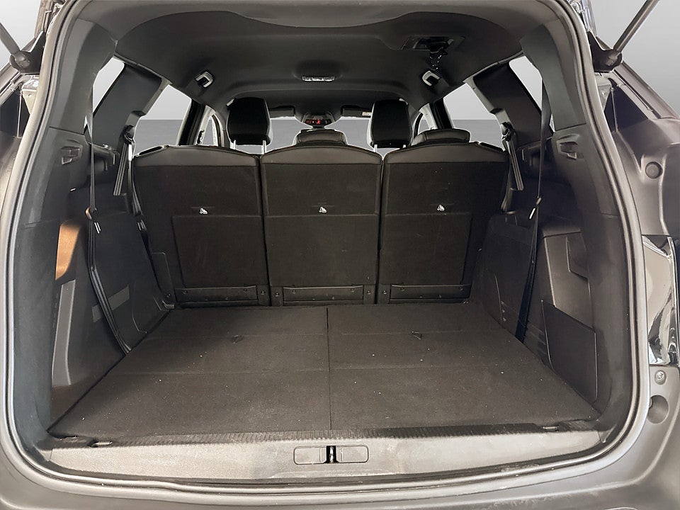 Bild på Peugeot 5008 GT 1.2 PT 130hk Aut 7-SITS B-KAMERA CARPLAY