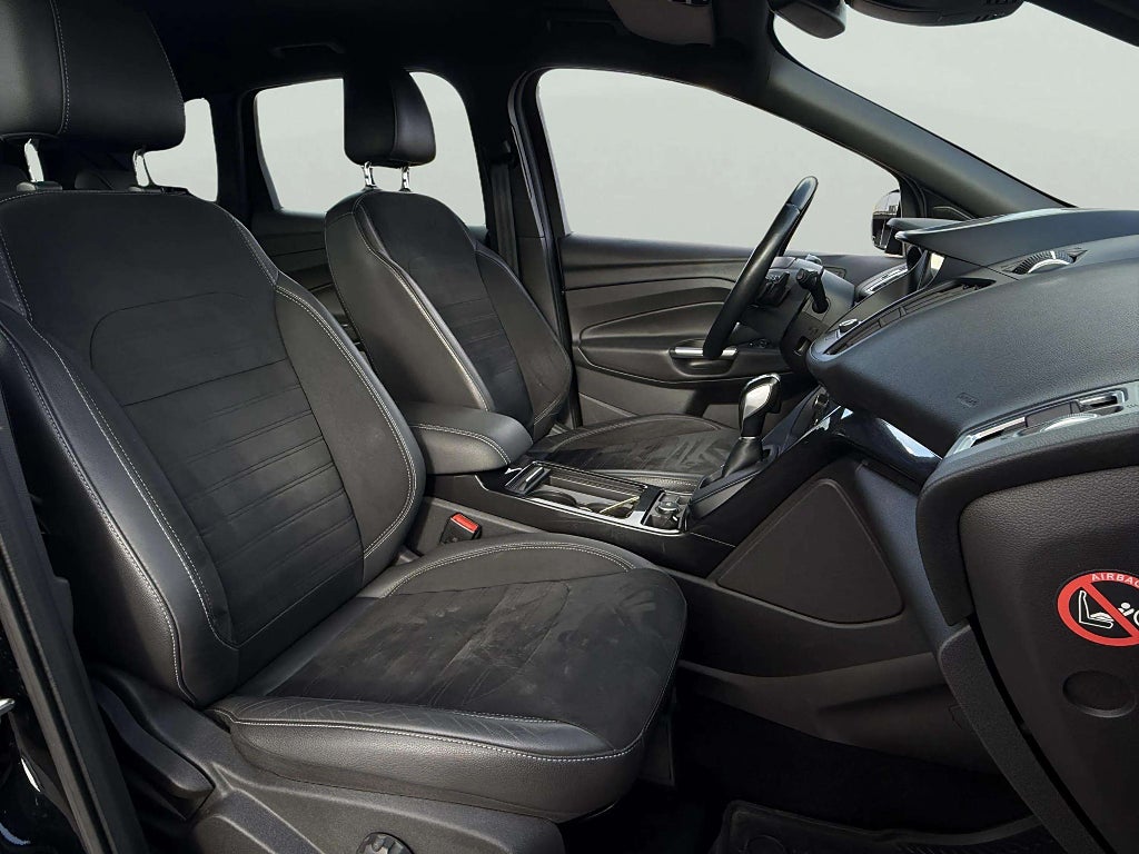 Ford Kuga 2.0 TDCi AWD Powershift ST-Line  - miniatyr 13