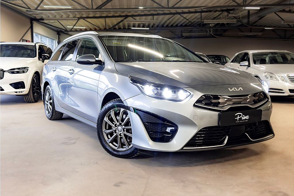 Kia Ceed SW Plug in Adv Kamera Drag CarPlay Rattvärme
