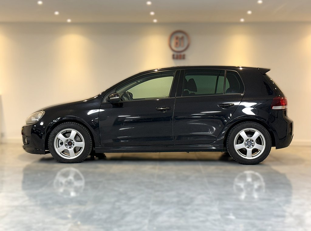 Volkswagen Golf 1.4 TSI 160HK AUTOMAT R-LINE NYBES 2-ÄGARE 