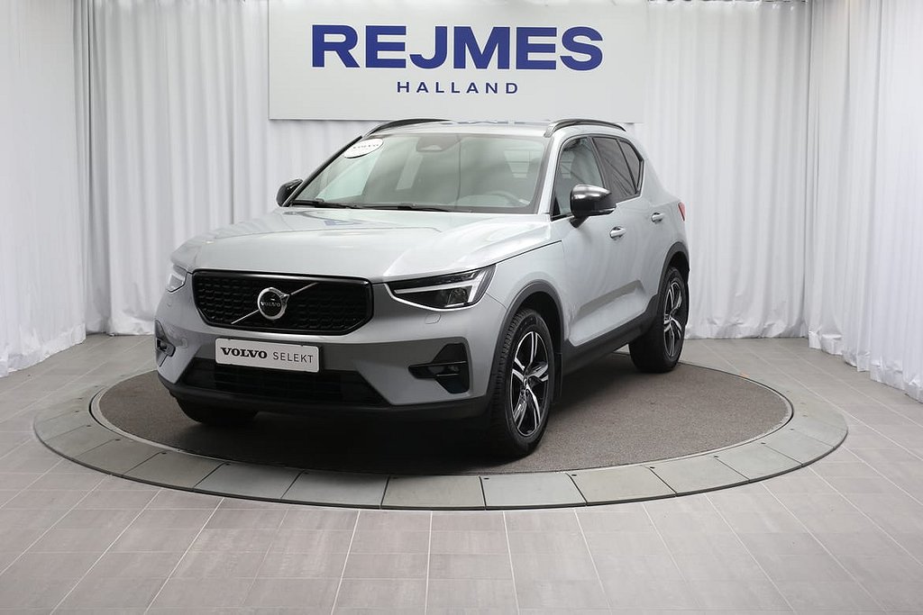 Volvo XC40 B4 FWD Bensin Plus Dark Drag Motorstol Förarstöd