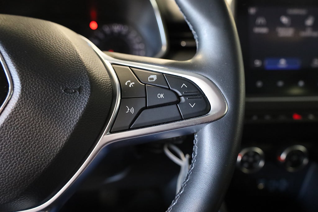 Renault Clio 1.0 TCe Zen 100HK CarPlay M-Värme PDC 2020