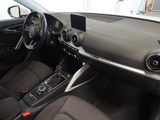 Kombi Audi Q2 10 av 21