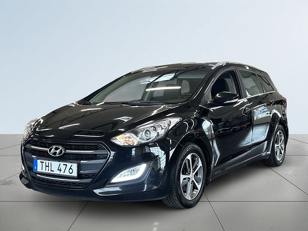 Hyundai i30 Kombi 1.6 GDI Comfort S&V-hjul/Psens/M&K-värm/Rattvärme