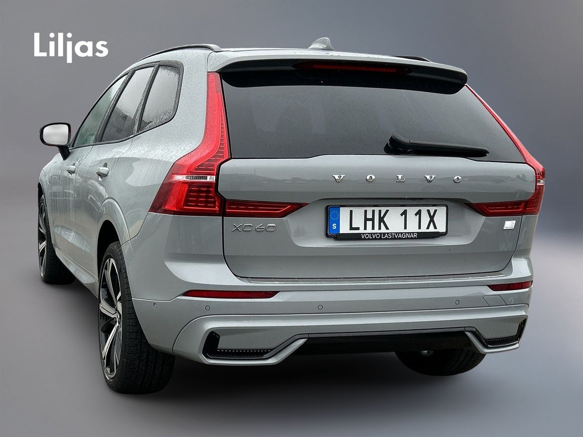 Volvo XC60 Recharge T6 II Ultimate Dark 2024, kuva 2/10