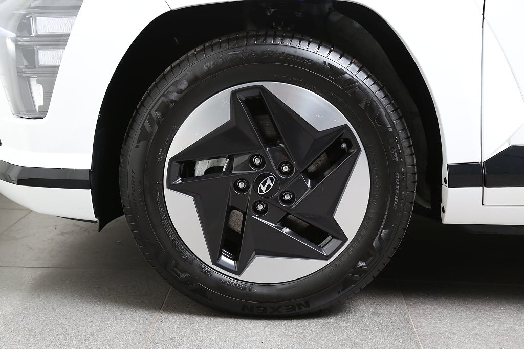 Hyundai Kona EV 48.4kWh Essential f.d Demobil Kamera Navi Värmepump