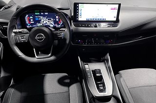 SUV Nissan Qashqai 12 av 23