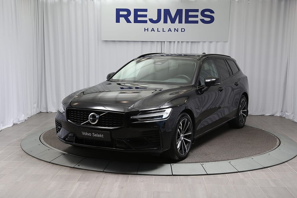 Volvo V60 T6 Plus Dark Edition |Drag |Kamera |Läder |Elstol |Mörkton