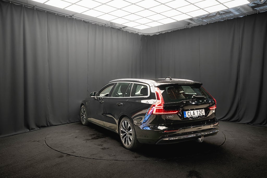 Volvo V60 Recharge II T6 AWD DRAG 360° 1-ÄGARE 97.7%SoH MOMS