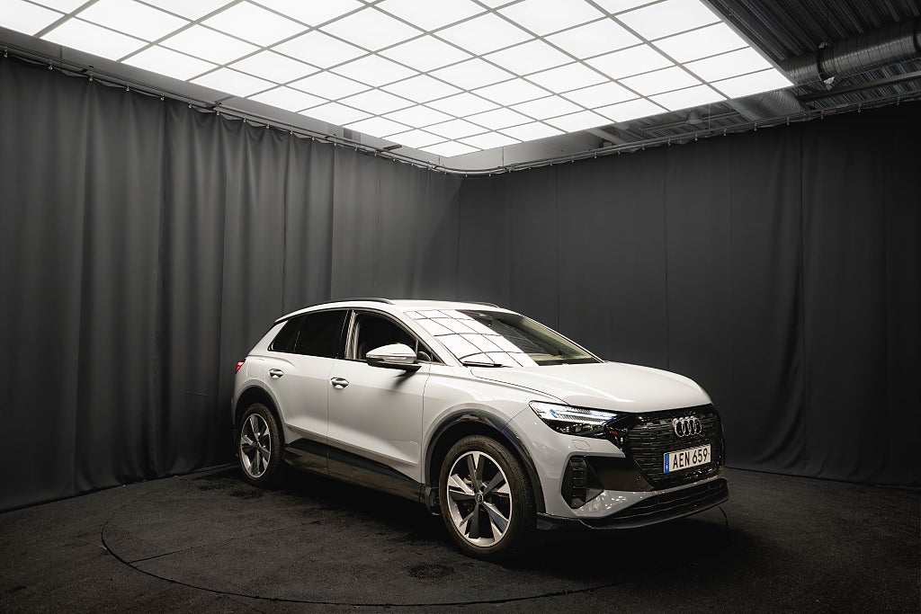 Audi Q4 e-tron 50 QUATTRO PRO ADVANCED 20 LÄDER DRAG KAMERA SONOS MOM