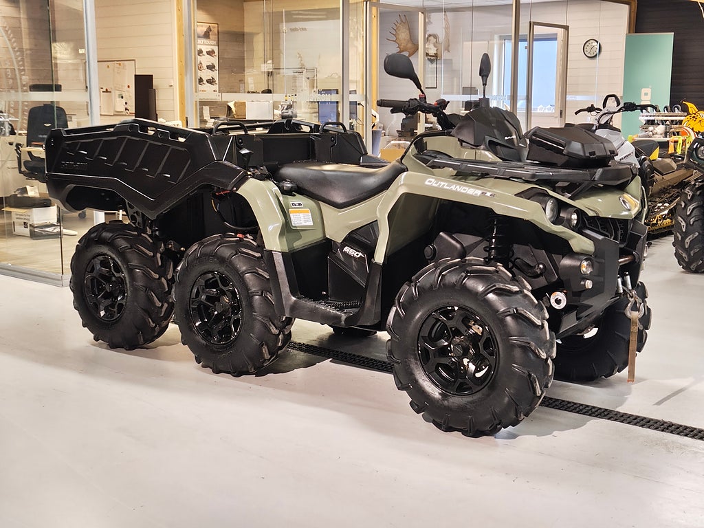 Can-Am Outlander 6x6 650 DPS 