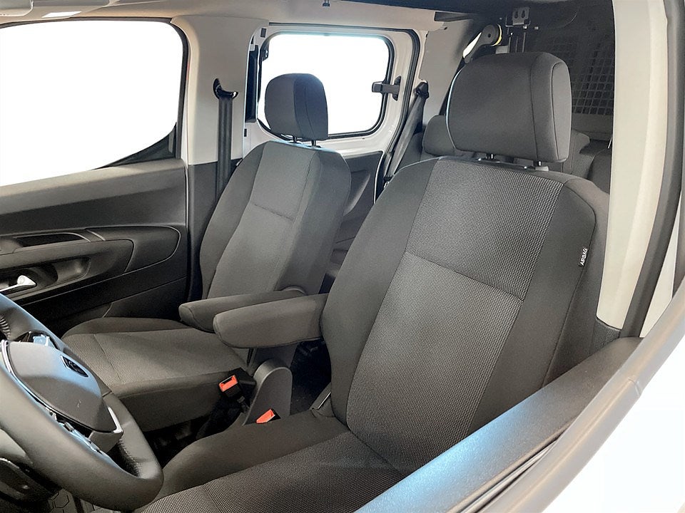 Bild på Peugeot Partner Crew Cab 1,5 BlueHDi 130hk Aut - EDITION! SERVICE & VINT