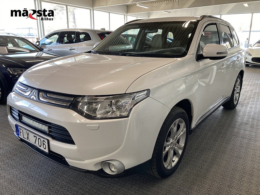 Mitsubishi Outlander 2.2 Di-D 4WD Business / 7 Sits