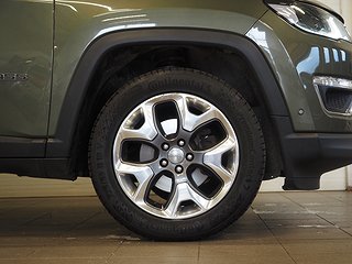 SUV Jeep Compass 8 av 21