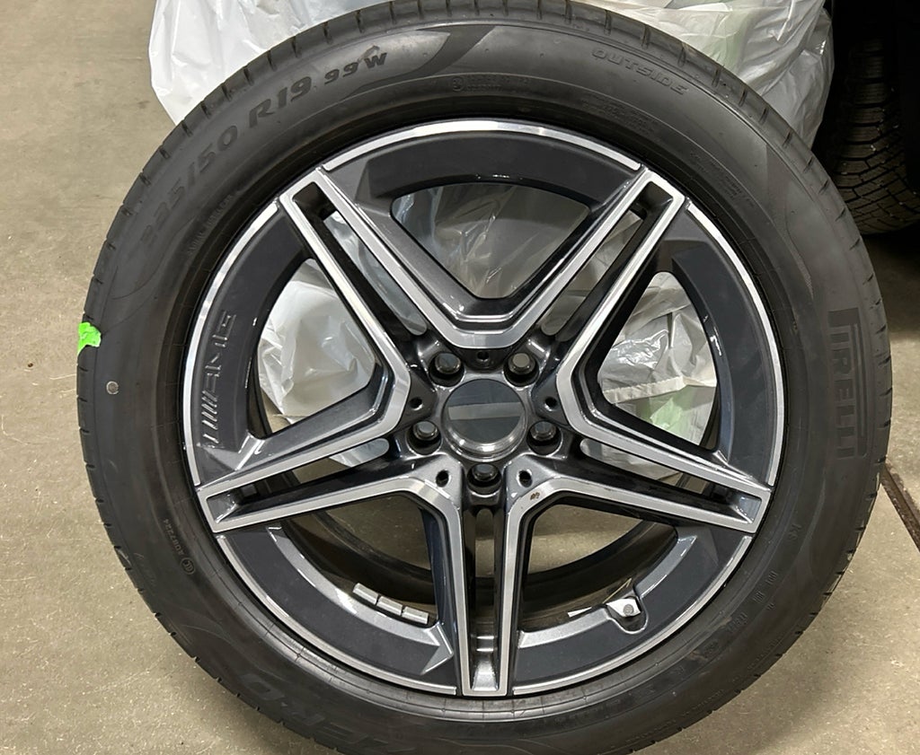 Mercedes-Benz GLB 220 d 4MATIC AMG 7sits Glastak Vinterpaket Drag Elstol - bild 12