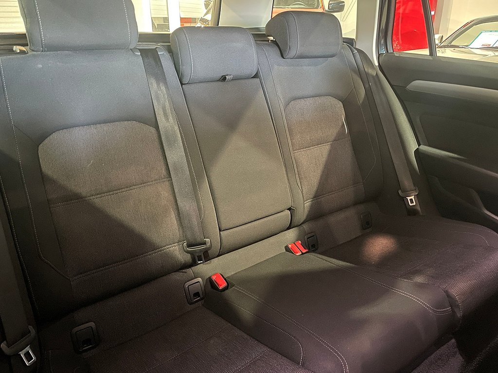 Volkswagen Passat SC 1.4 TSI 150hk R-Line | Drag | Cockpit | 2018
