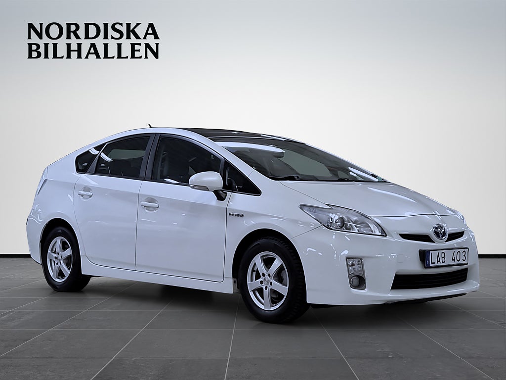 Toyota Prius Hybrid CVT Nyservad Taklucka Head up-display