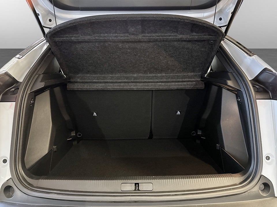 Bild på Peugeot 2008 GT 1.2 PT 130hk Aut B-KAMERA CARPLAY