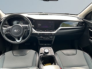 Kia Niro e- 64 kWh Rattvärme/Navi/Adaptiv Fart/SoV-Däck/Kamera – bild 8