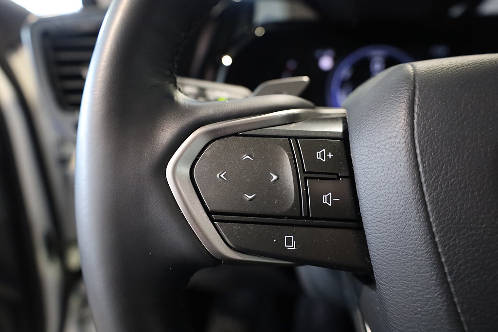 Lexus NX 350h AWD E-CVT Luxury Pano 360°Kamera Navi Head Up 2024