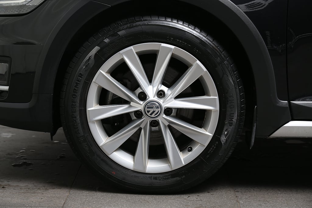 Volkswagen Golf Alltrack 1,8 TSI 4Motion 180hk DSG I Drag | Värmare | B-Kam 2018