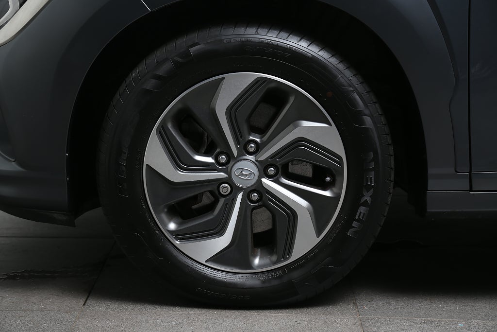 Hyundai Kona Hybrid 1,6 GDI 141hk Advanced Aut Navi KRELL Head up 2021