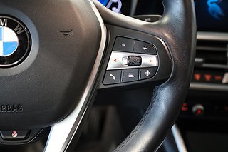 Sedan BMW 330e 24 av 25