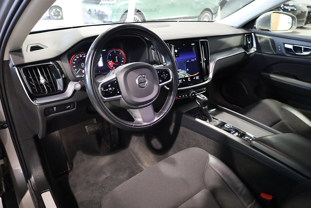 Volvo V60 D4 190hk Momentum AWD Aut H/K Navi Kamera Leasbar