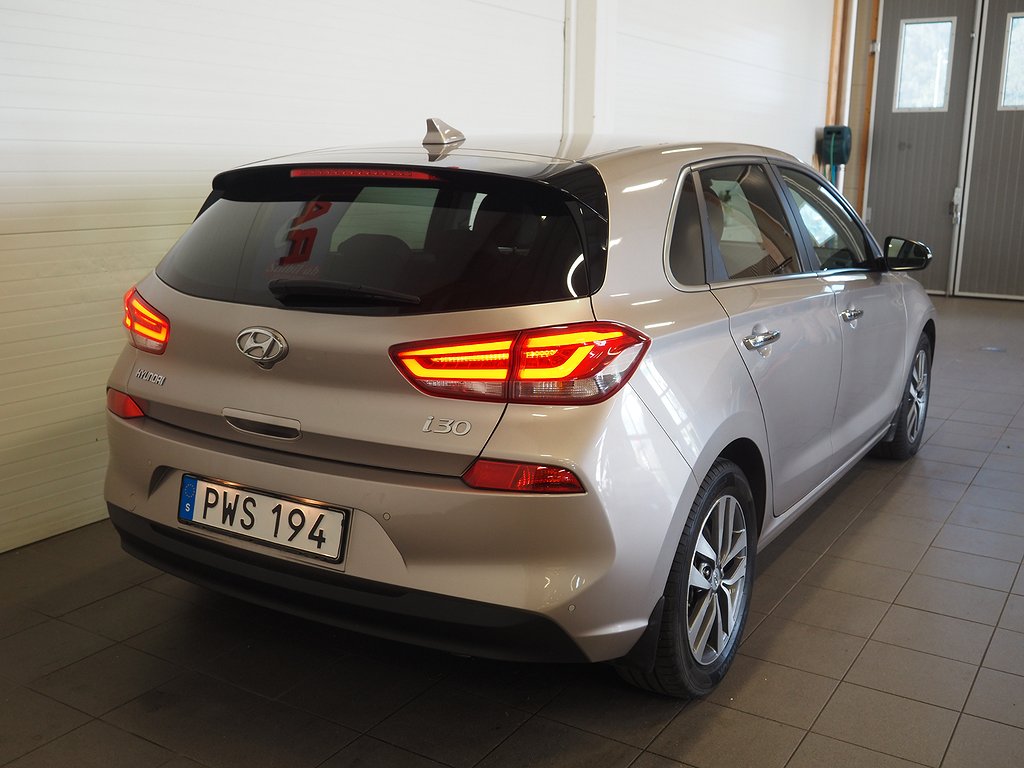 Hyundai i30 1.4 T-GDi 140hk Premium Navi M-Värm Kamera 2018