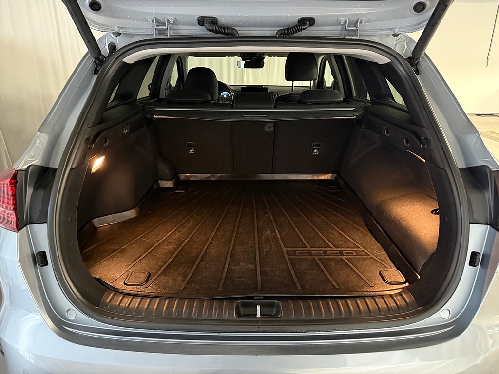 Kia Ceed SW PHEV Advance Plus Drag Adaptiv fart Pano Helskinn bild 19