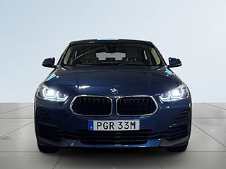 BMW X2 xDrive25e Aut Advantage Kamera Värmare HuD Skinn S&V – bild 2