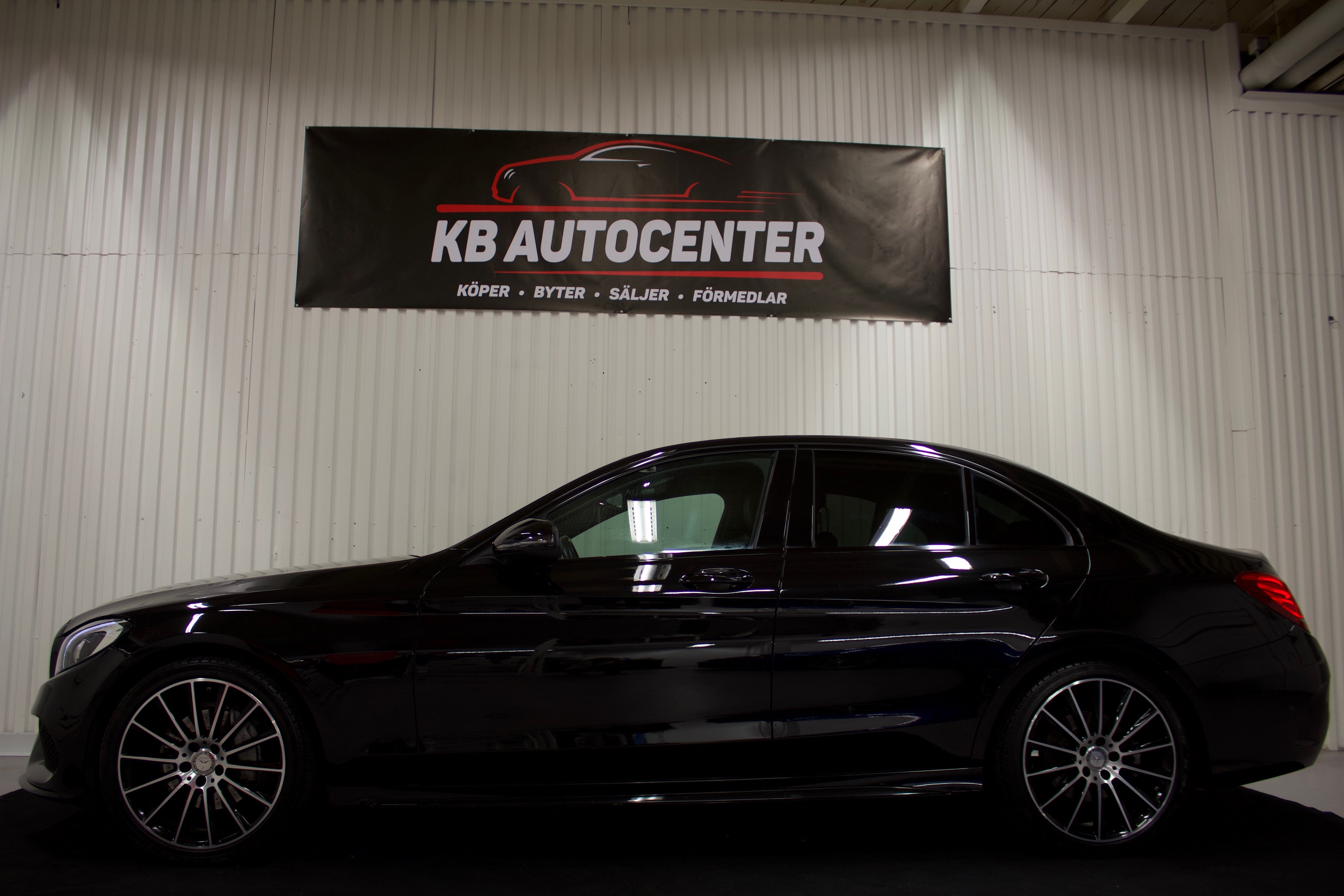 Mercedes-Benz C 220d AMG 2017, bild 3/31