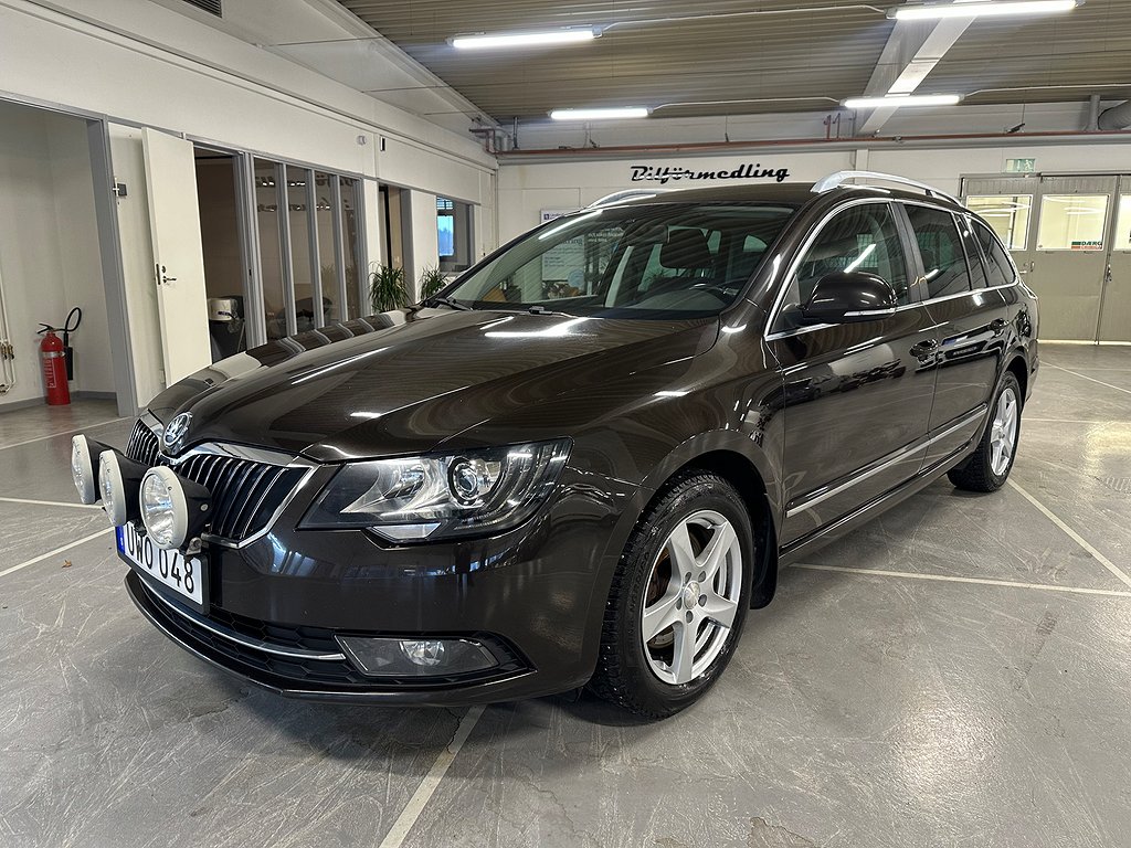 Škoda Superb Stasjonsvogn 2.0 TDI 4x4 DSG sekvensiell, 6-trinn, 170hk, 2014