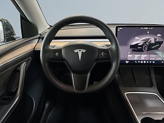 Tesla Model Y Performance S&V-Hjul/Drag/Pano/Backkam/Värmepump/MOMS – bild 8