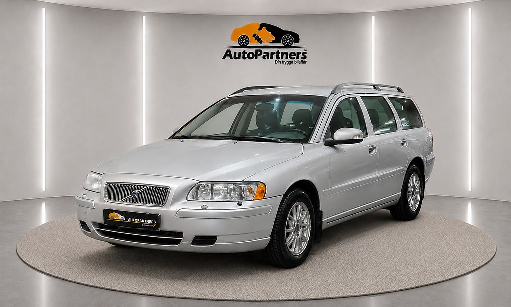 Volvo V70 II 2.4 Classic 170hk Nyser Nybes M.värm V.hjul fr 1,95%