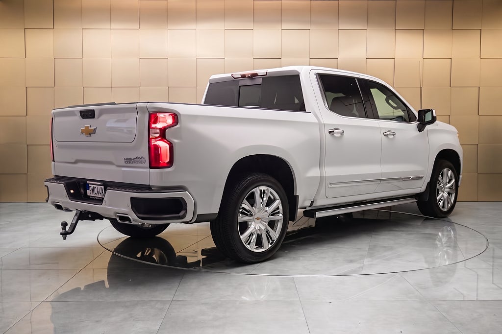 Chevrolet Silverado 1500 1500 Crew Cab  / Taklucka / BOSE® / Vent. Säten /
