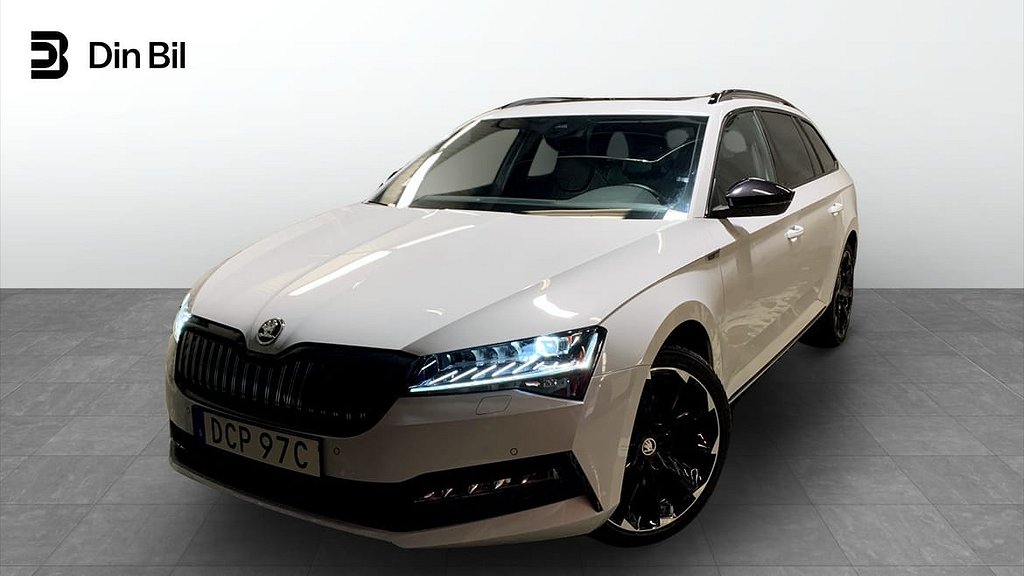 Skoda Superb iV Kombi Sportline 1,4 TSI 218hk DSG Drag & Värmare