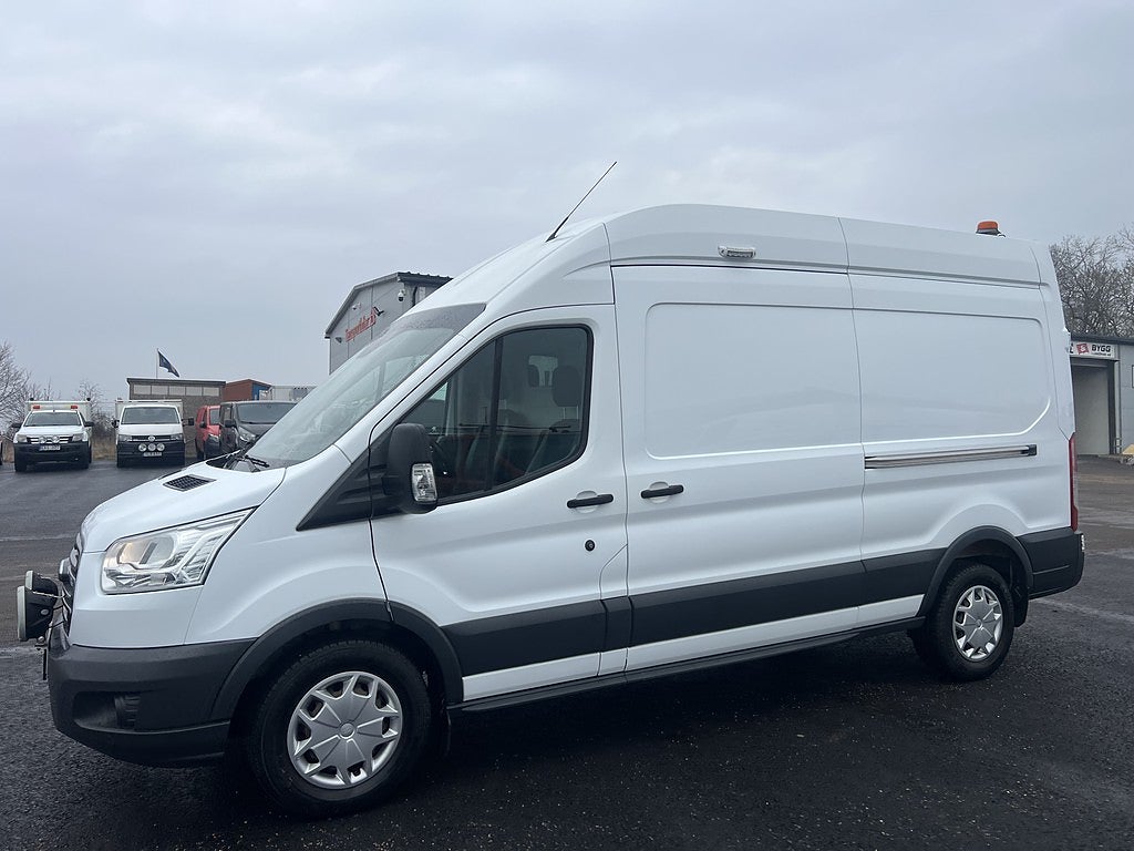 Ford transit 350 2.0 TDCi AWD Euro 6, bild 2