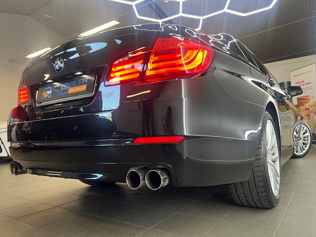 BMW 550I V8 4.4 408ch - BVA - CUIR - ACC - CAMÉRA DE RECUL - HI-FI PRO