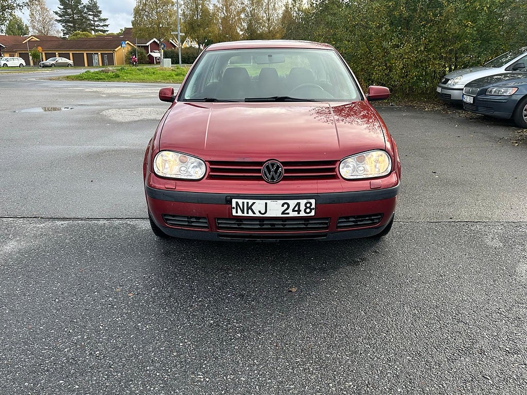 Volkswagen Golf 3-dörrar 1.6 Trendline