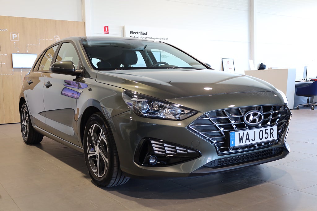 Hyundai i30 1.0 T-GDI AUT Essential Kamera Rattvärme Leasbar